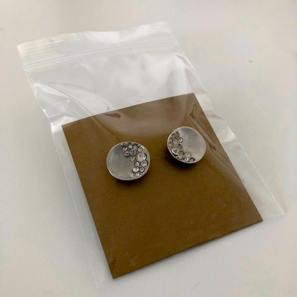 Meet your posher! - Picture 3 of 3